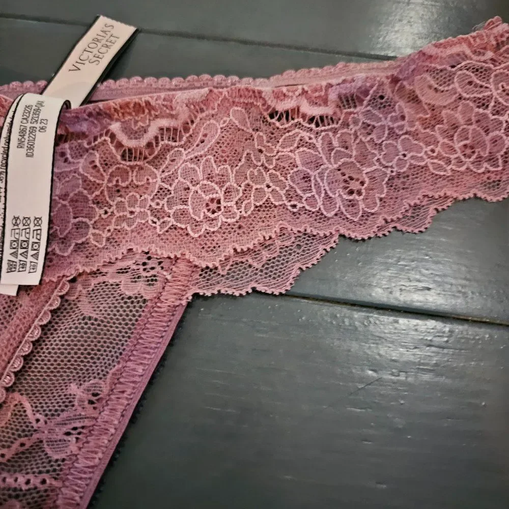 NWT Victoria’s Secret Ribbon Slot Lace Thong Panty Pink Dusk Mauve Size Medium